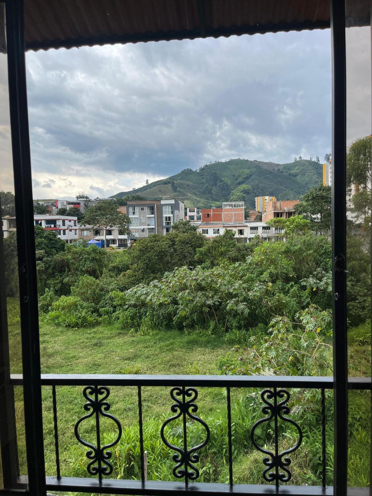 Apartamentos Family Santa Rosa de Cabal Luaran gambar